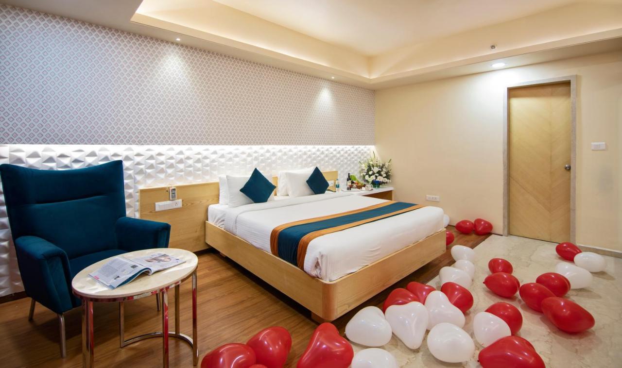 Zion - A Luxurious Hotel Bangalore Exterior foto